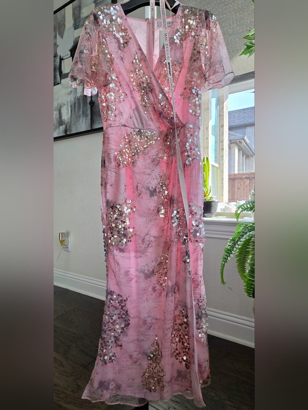 IEENA for Mac Duggal Pink Sequin Floral Flutter Sleeve Midi Dress - Size US 8